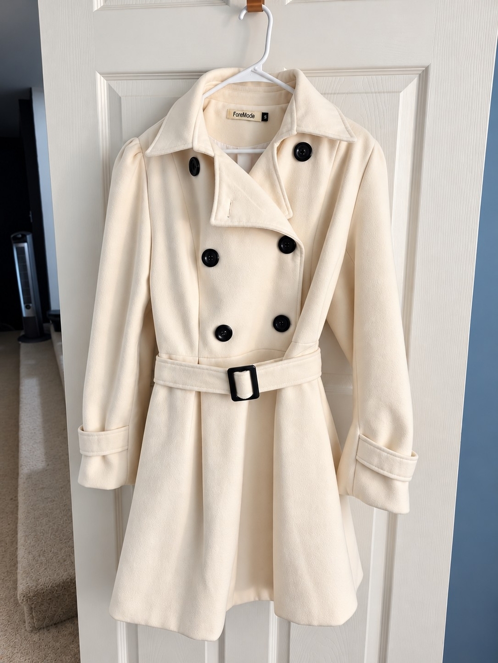 Cream Double-Breasted Belted Trench Coat XXL Great Condition
